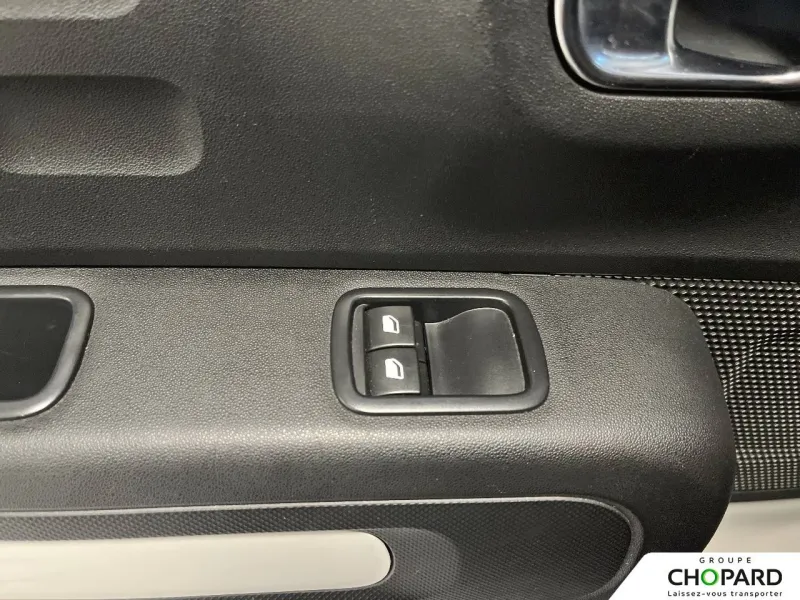 Image secondaire du véhicule 25