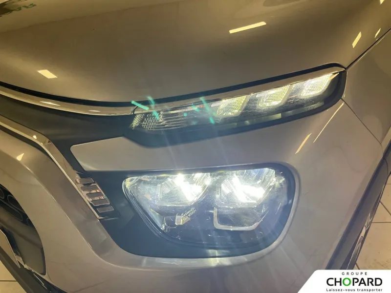 Image secondaire du véhicule 22