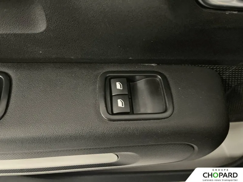 Image secondaire du véhicule 25