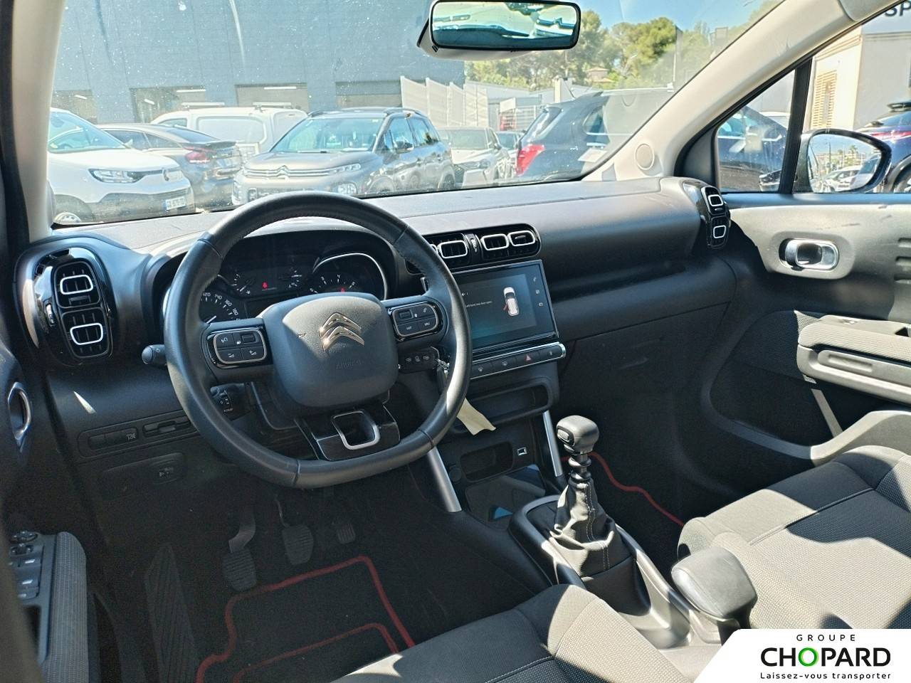 Image secondaire du véhicule 9