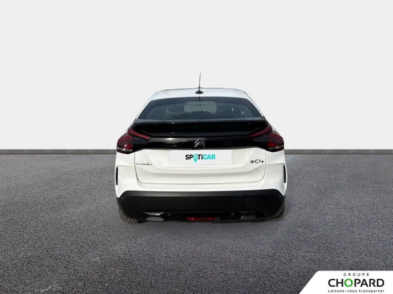 Image secondaire du véhicule 6