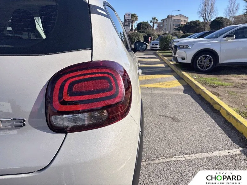 Image secondaire du véhicule 24