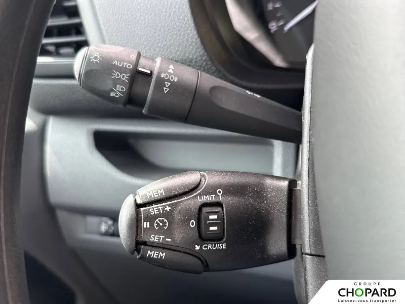 Image secondaire du véhicule 15