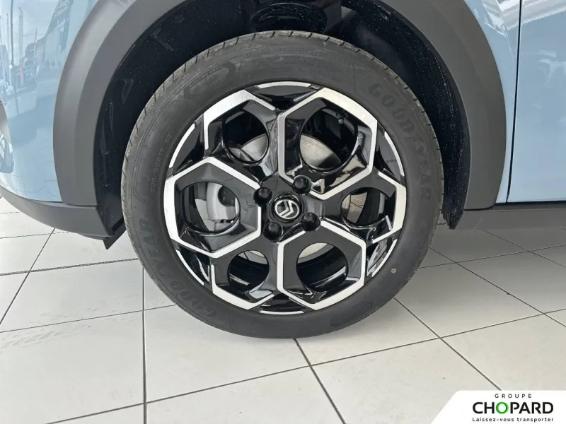 Image secondaire du véhicule 12