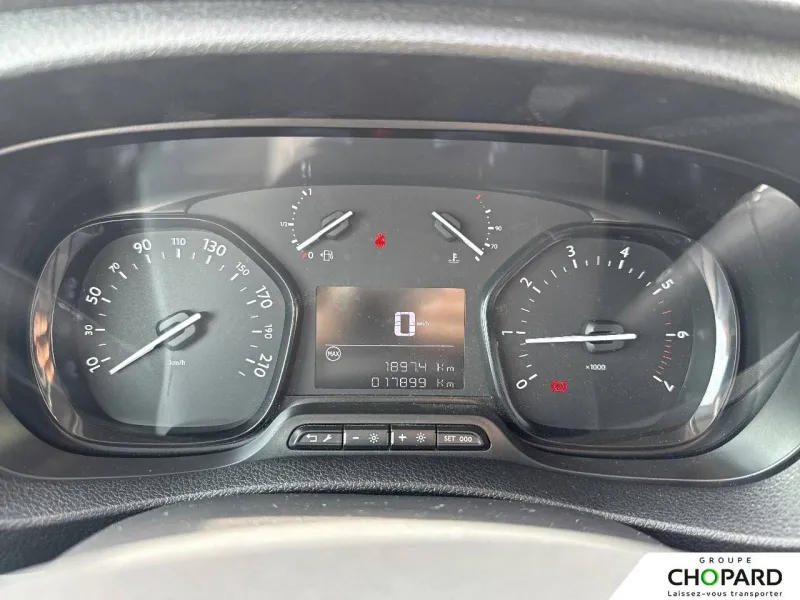 Image secondaire du véhicule 22