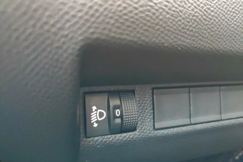 Image secondaire du véhicule 32