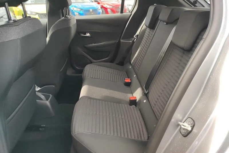 Image secondaire du véhicule 12