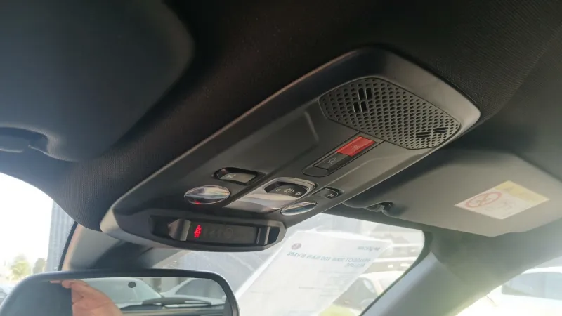 Image secondaire du véhicule 30