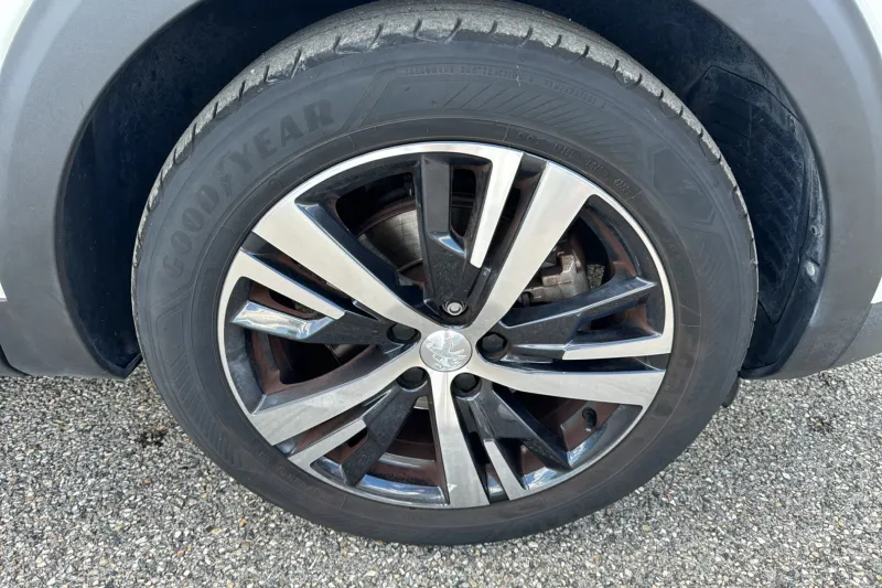 Image secondaire du véhicule 15