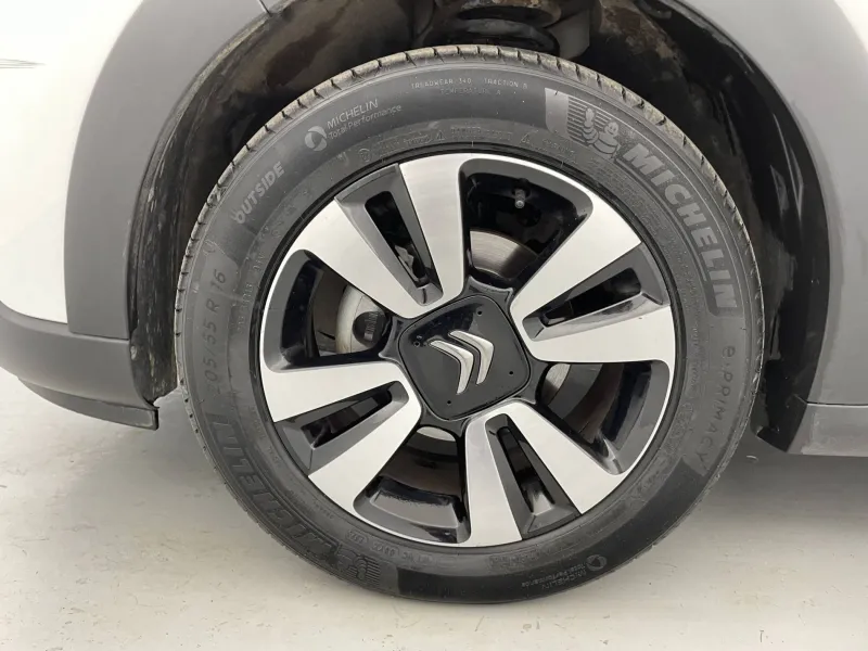 Image secondaire du véhicule 43