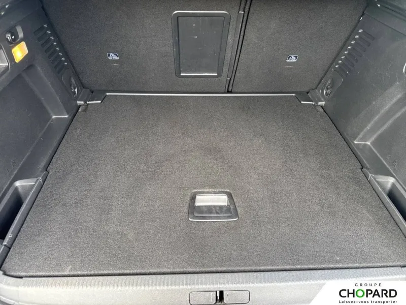 Image secondaire du véhicule 9