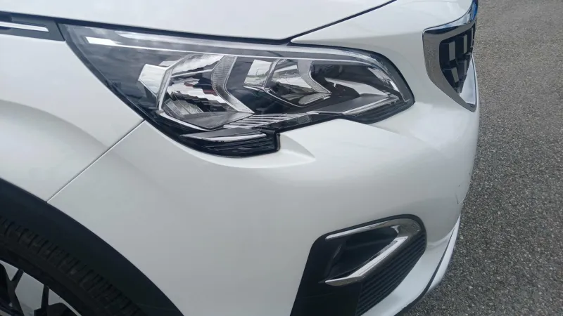 Image secondaire du véhicule 37