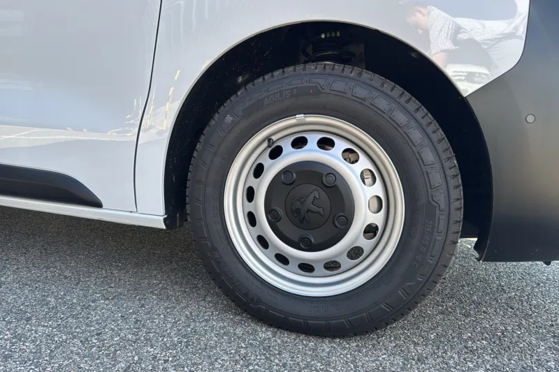 Image secondaire du véhicule 10