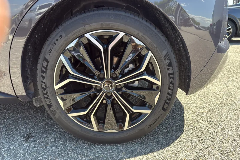 Image secondaire du véhicule 14