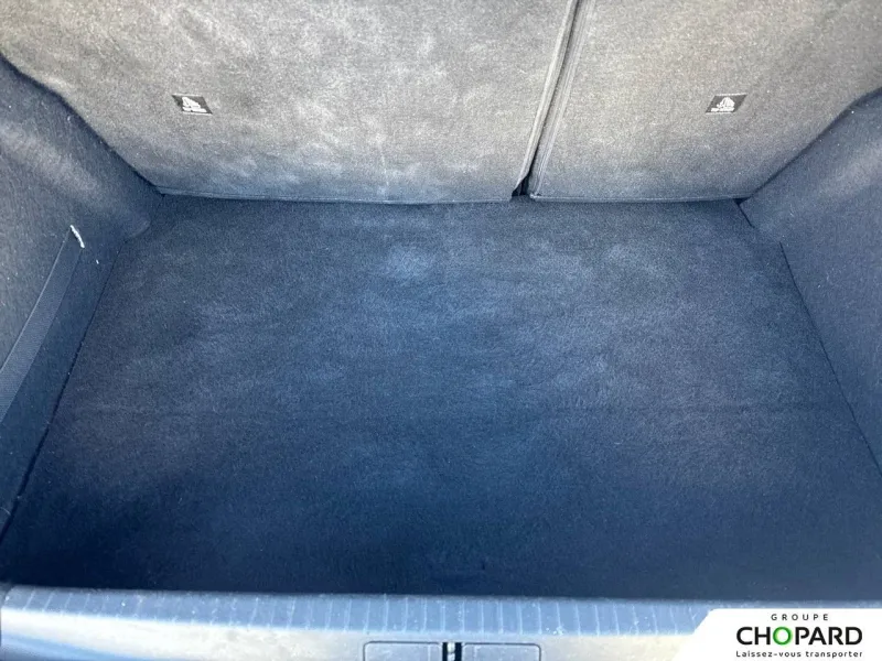 Image secondaire du véhicule 9