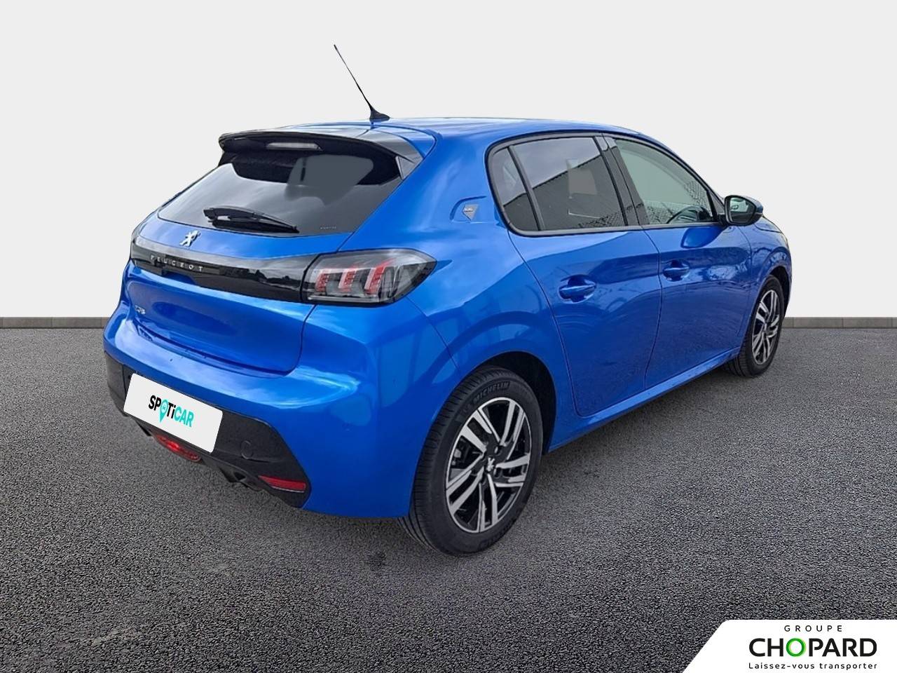 Image secondaire du véhicule 4