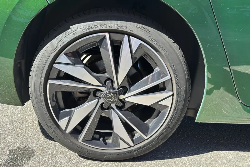 Image secondaire du véhicule 12