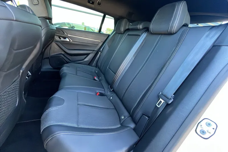 Image secondaire du véhicule 16