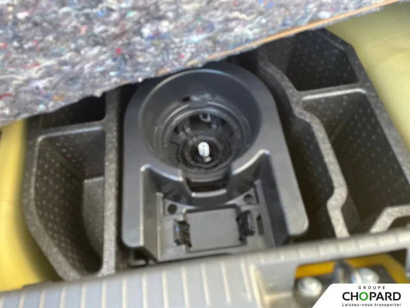 Image secondaire du véhicule 21