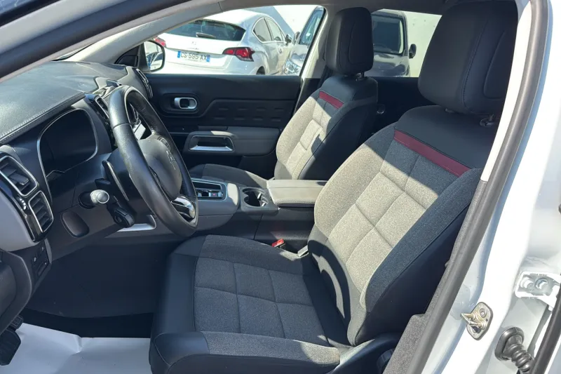 Image secondaire du véhicule 11