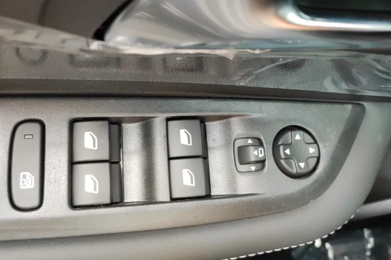 Image secondaire du véhicule 31