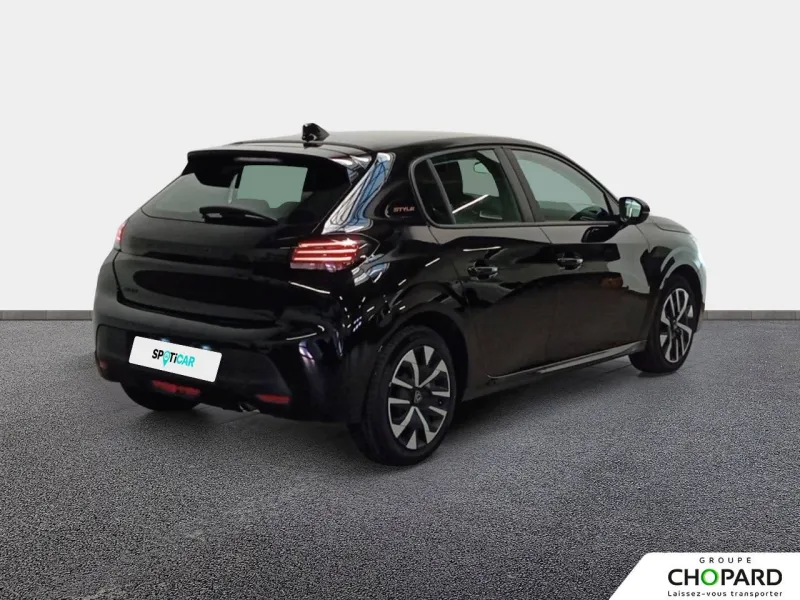 Image secondaire du véhicule 9