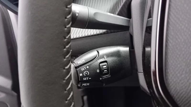 Image secondaire du véhicule 6