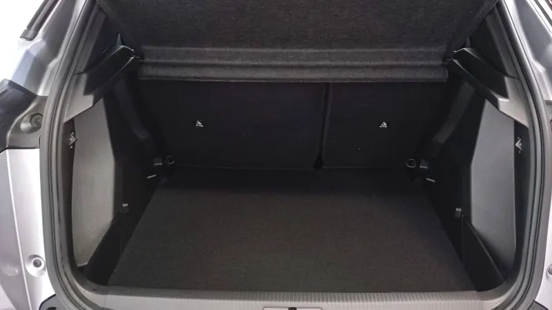 Image secondaire du véhicule 8