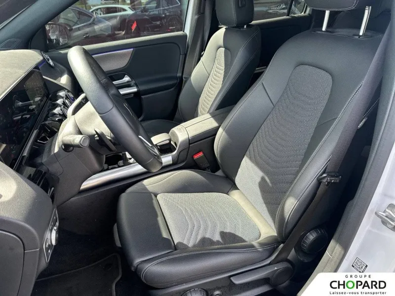 Image secondaire du véhicule 12