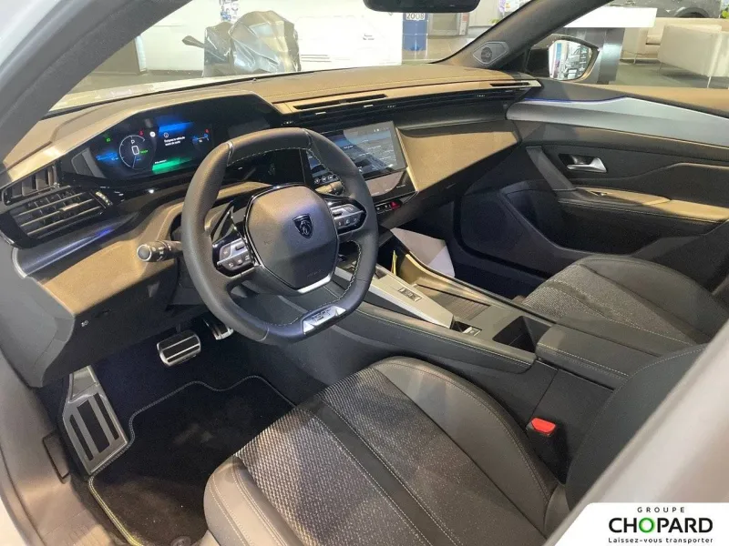 Image secondaire du véhicule 11