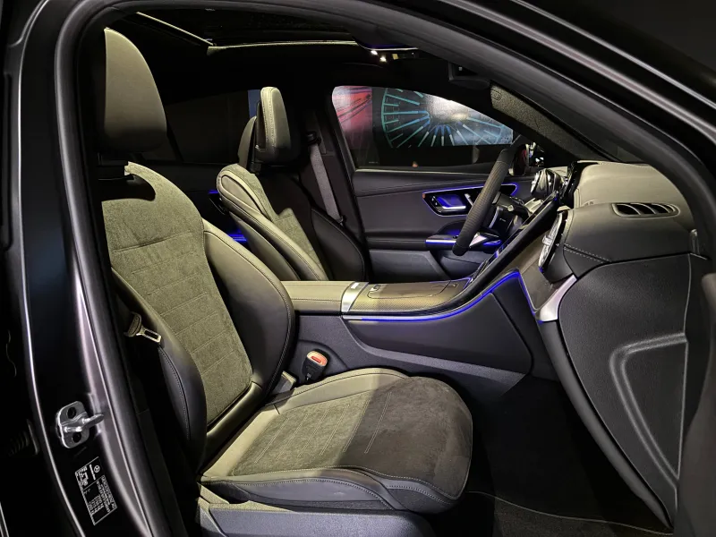 Image secondaire du véhicule 4