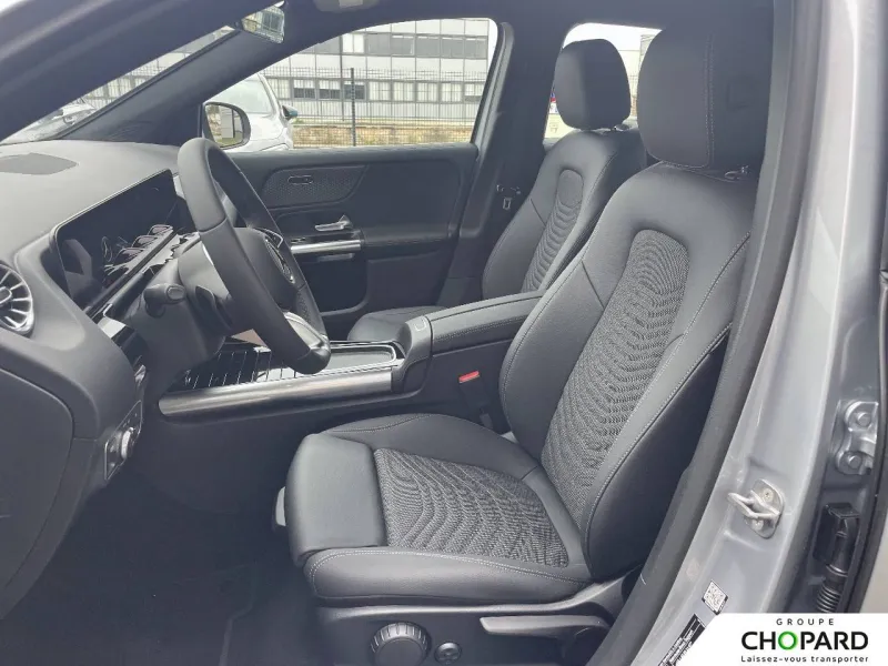 Image secondaire du véhicule 12