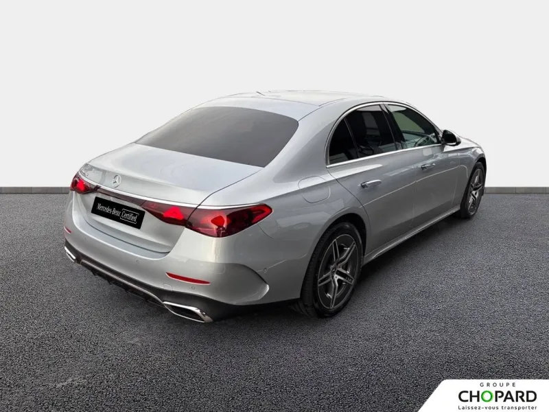 Image secondaire du véhicule 4