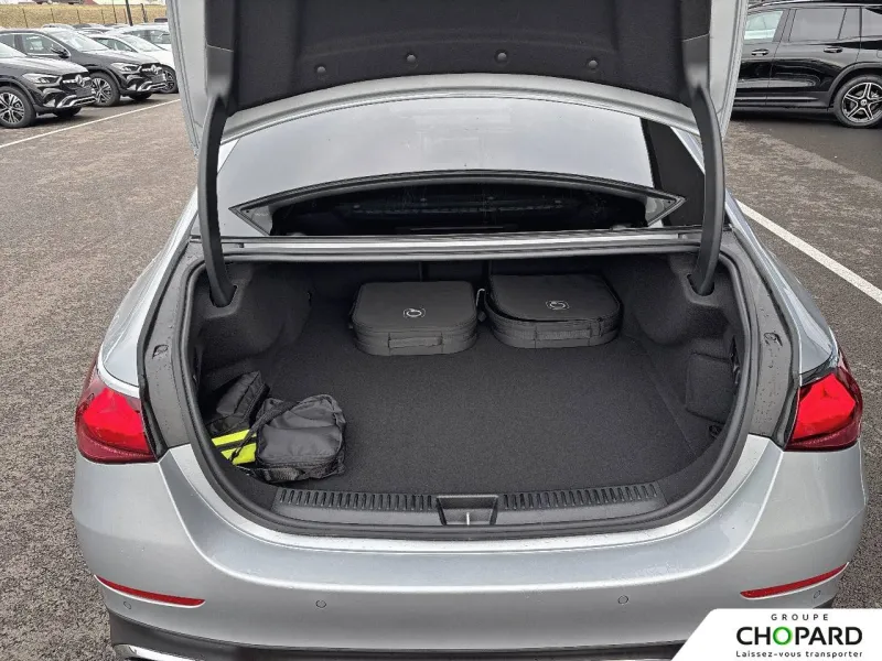 Image secondaire du véhicule 9