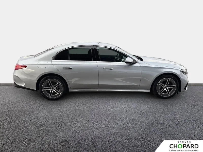 Image secondaire du véhicule 10