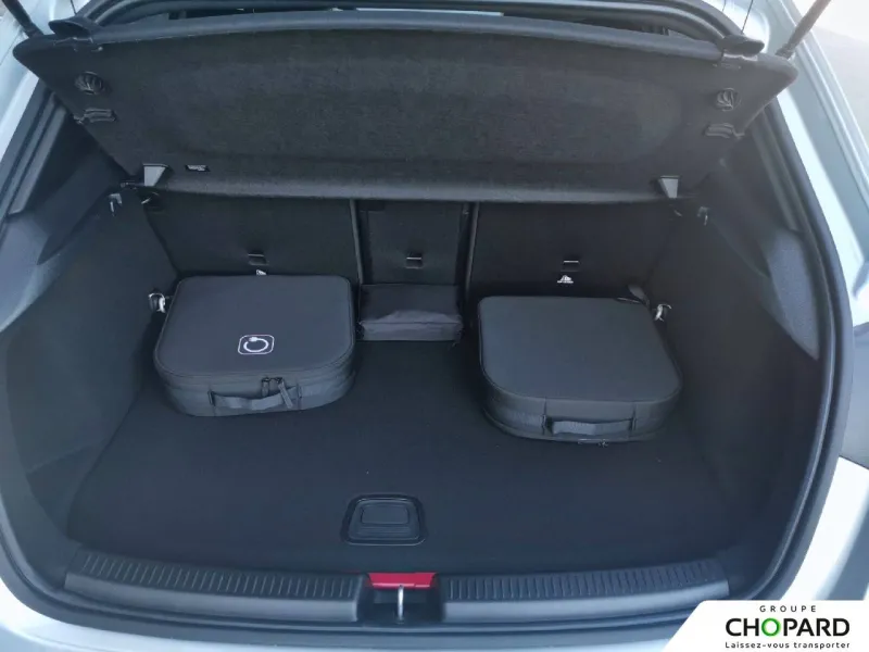 Image secondaire du véhicule 9