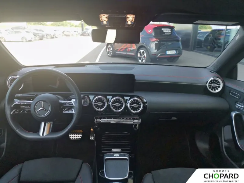 Image secondaire du véhicule 12