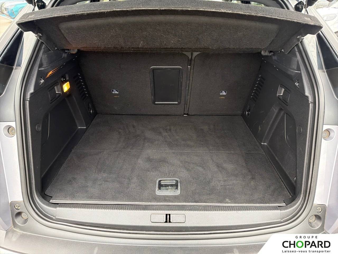 Image secondaire du véhicule 9