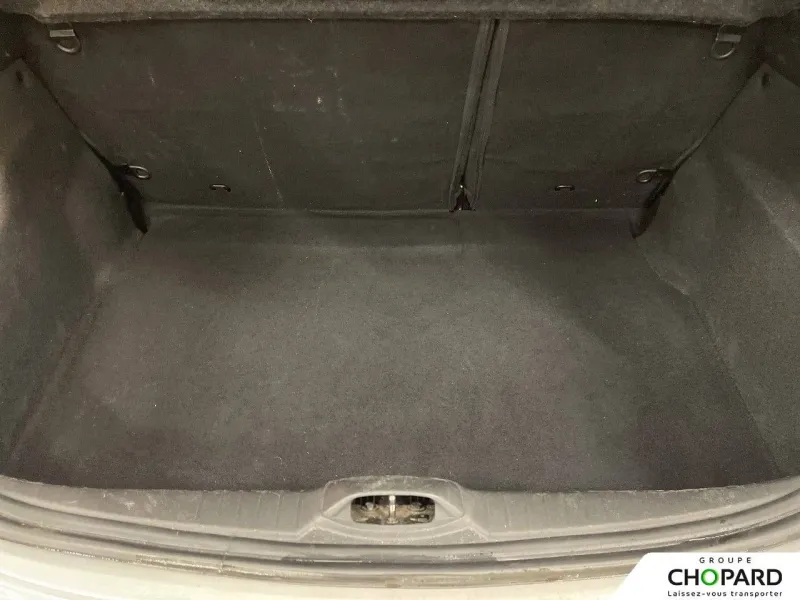 Image secondaire du véhicule 9