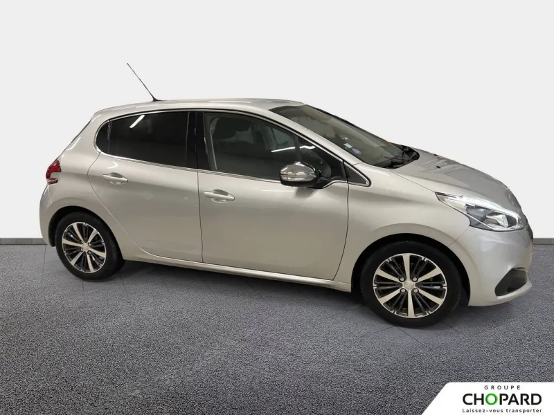 Image secondaire du véhicule 10