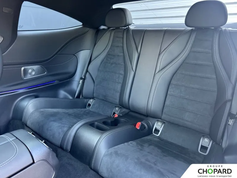 Image secondaire du véhicule 19