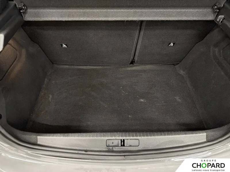 Image secondaire du véhicule 10