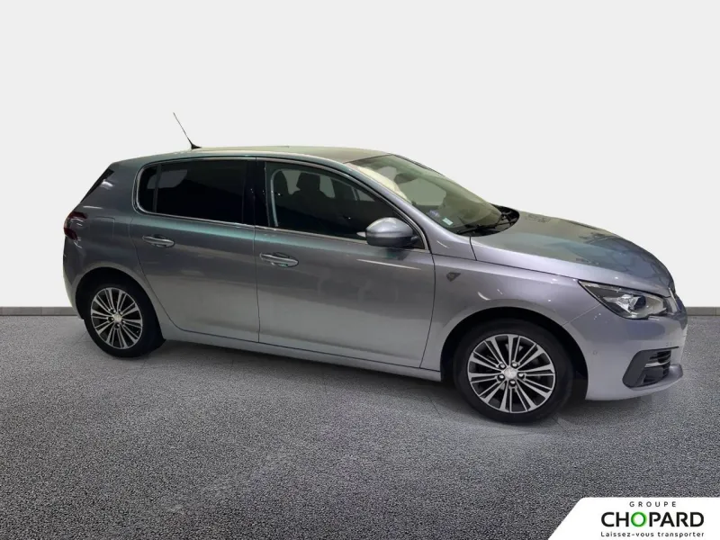 Image secondaire du véhicule 10