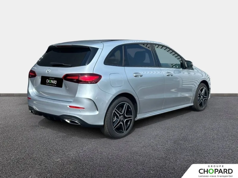 Image secondaire du véhicule 4