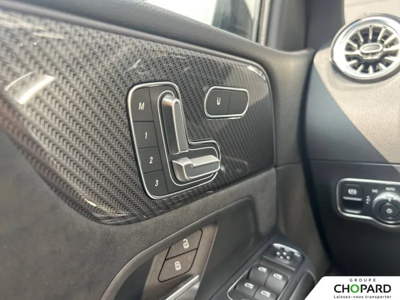 Image secondaire du véhicule 22