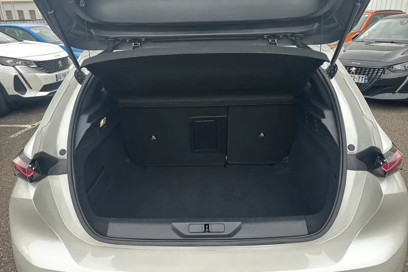 Image secondaire du véhicule 10