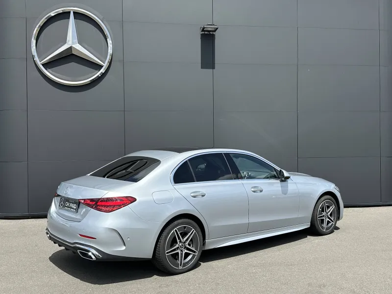 Image secondaire du véhicule 3