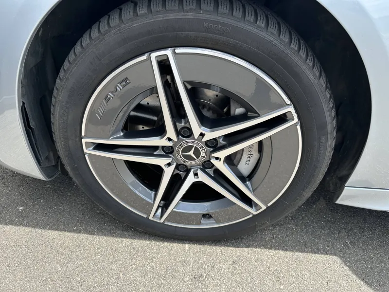 Image secondaire du véhicule 11