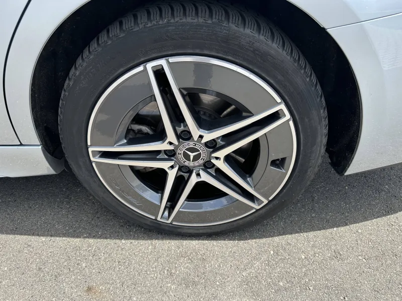 Image secondaire du véhicule 12