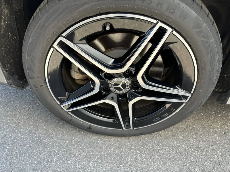 Image secondaire du véhicule 13